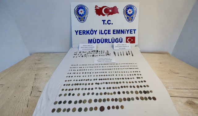 Yozgat’ta Tarihi Eser Operasyonu: 384 Parça Materyal Ele Geçirildi