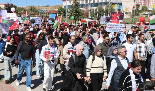 Yozgat’ta Filistin’e Destek Yürüyüşü: “Gazze Yalnız Değil”