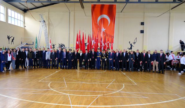 Akdağmadeni'nde Coşkulu Kutlama