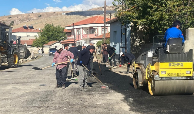 Asfalt Çalışmaları Devam Ediyor