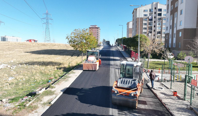 Mahalleler Adım Adım Yenilendi, İlçede Konfor Arttırıldı