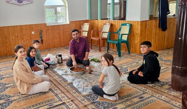 Şefaatli’de Siyer-i Nebi Ziyaretleri Devam Ediyor