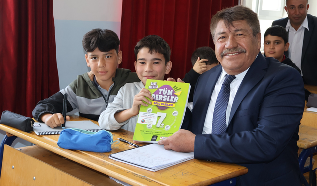 Yozgat Saraykent Belediyesi’nden Eğitime Kitap Desteği