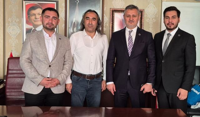 Yozgat’ta Dikkat Çeken Buluşma: İki Partiden “Siyaset Üstü Birlik” Mesajı