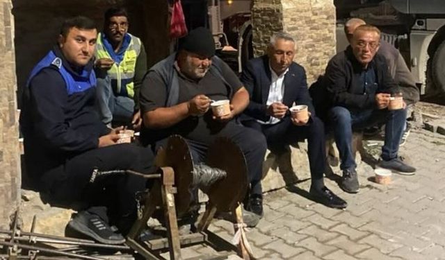 Yozgat’ta Yol Yapım Ekibine Sürpriz: Başkandan Sıcak Teşekkür