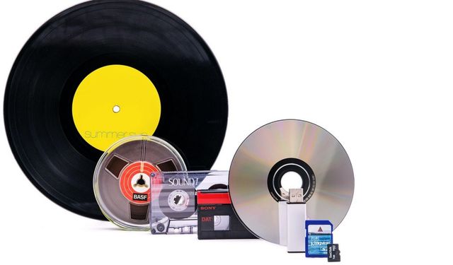 Alışkanlıklar Hızla Değişiyor: Kaset ve CD Dönemi Sessizce Kapanıyor