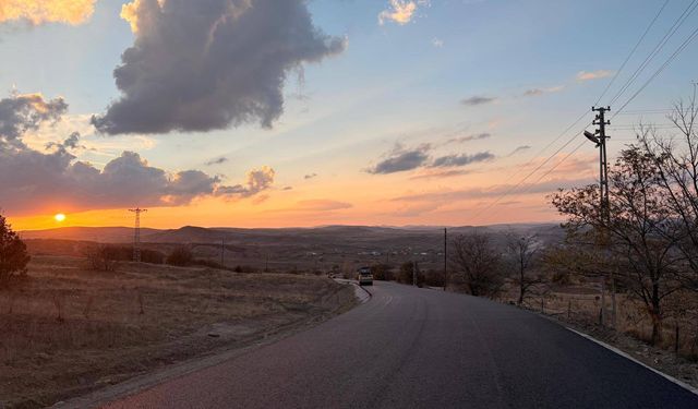 Yozgat'ta Köyler Sıcak Asfalta Kavuşuyor
