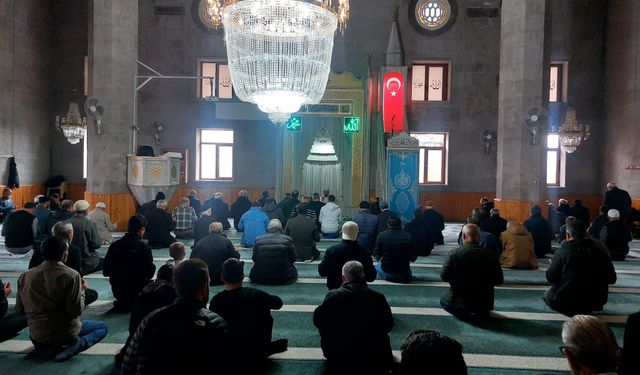 Çandır Şehitler İçin Mevlid Programı Düzenledi