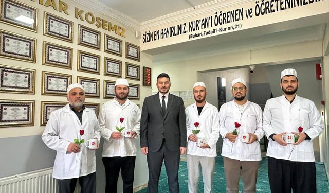Sorgun Müftülüğü’nden Kur’an Kursu Öğretmenlerine Ziyaret ve Hediye Takdimi