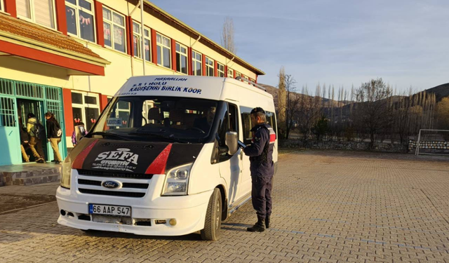 Jandarmadan Okul Servislerine Denetim