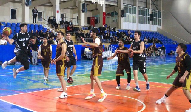Yozgat Bozok Üniversitesi’nde Basketbol Akşam Ligi Sona Erdi