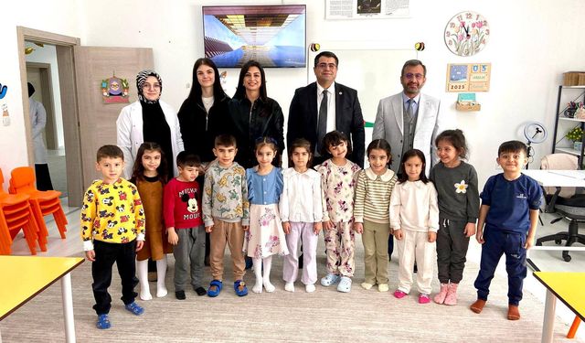 Akdağmadeni'nde Miniklerin Kaymakam Sevinci