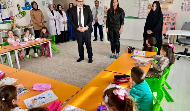 Akdağmadeni'nde Miniklerin Kaymakam Sevinci