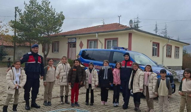 Yozgat'ta Jandarma Okul Çevrelerinde Kuş Uçurtmuyor