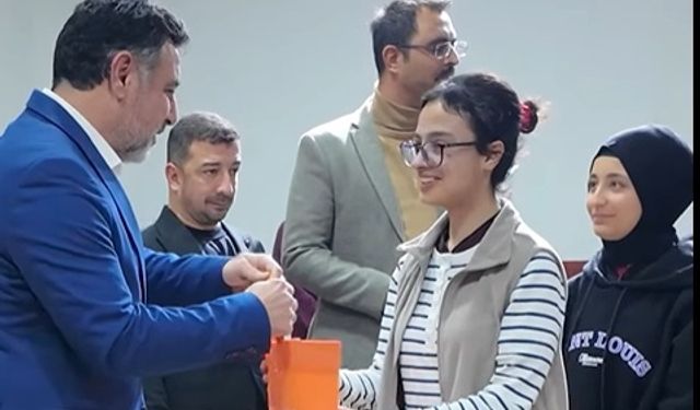 Yerköy'de Başarılı Öğrencilere Başkan Hediyesi!