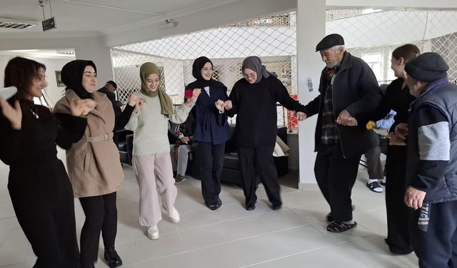 Yozgat'ta Gençlerden Örnek Davranış Yüzleri Güldürdü