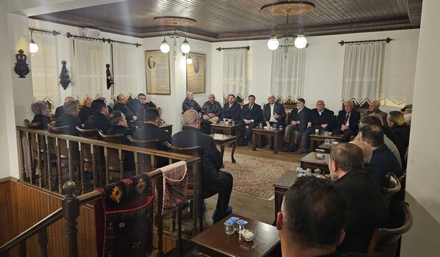 Ensar Vakfı Yozgat Şubesinde Sohbet Programı Düzenlendi