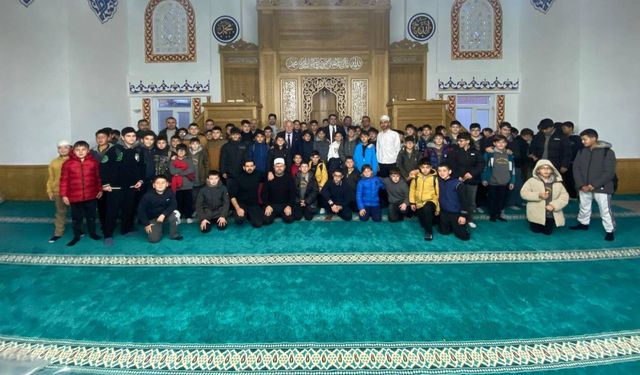 Yozgat'ta Gençler Sabah Namazında Buluştu