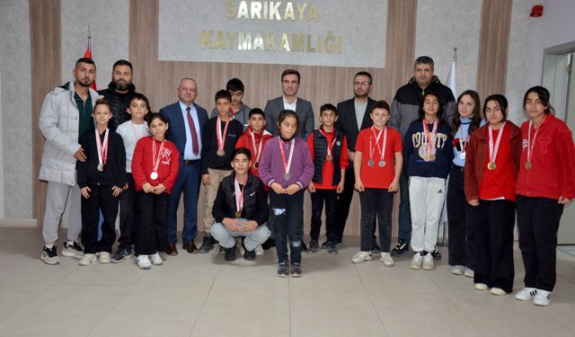 Başarılı Sporculara Tam Destek!