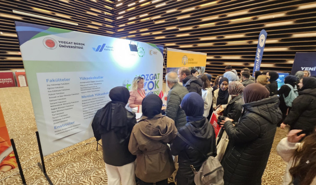 YOBÜ, Konya Üniversite Tanıtım Fuarında Aday Öğrencilerle Buluştu