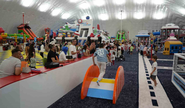 Aileler Dikkat: Yarıyıl Tatilinde Kapalı Oyun Alanları Hastalık Riskini Artırıyor