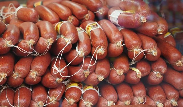 Bakanlık İfşa Etti: Dana Sucukta Tek Tırnaklı Hayvan Eti Çıktı