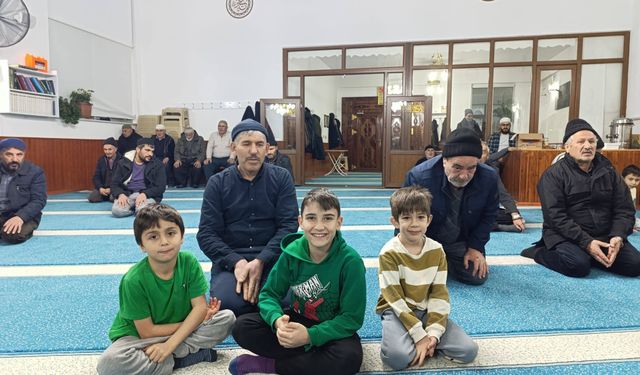 Yozgat'ta Gençler Camileri Boş Bırakmıyor