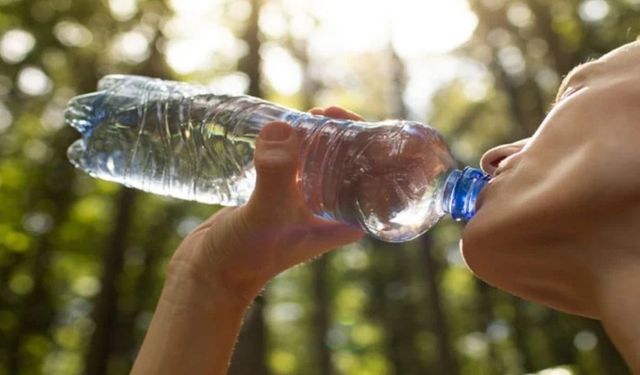 Günde iki litre su içme kuralı tarih oldu!