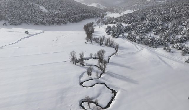 Yozgat'ta Kar Güzelliği: Menderesler Hayran Bıraktı