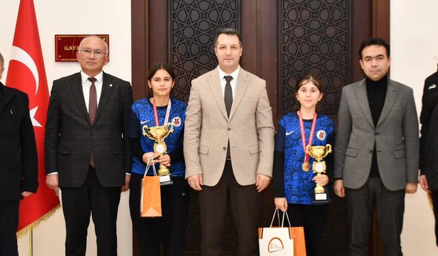 Sorgun Kaymakamı Şampiyonları Ağırladı