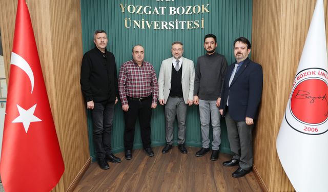 Rektör Hoca gazetemizi ağırladı