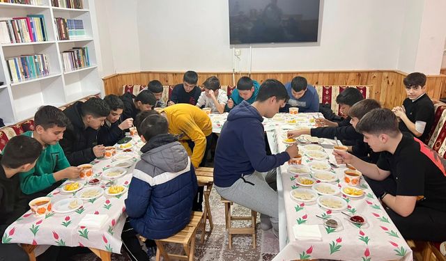 Şefaatli'de Gençlere Arabaşı Çorbası İkramı