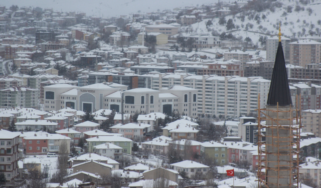 Yozgat’ta Kar Sevinci: 20 Santimetrelik Yağış Yüzleri Güldürdü
