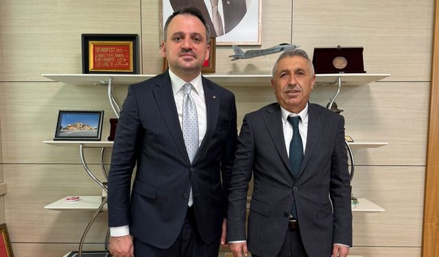 Şefaatli’nin Gençlik ve Spor Projeleri Bakanlıkta Masaya Yatırıldı