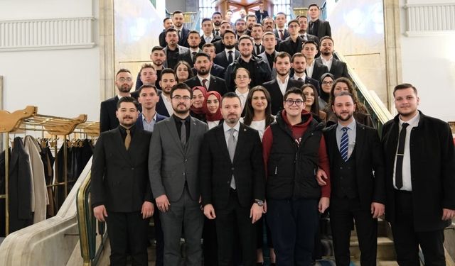 AK Parti Yozgat’ta Kritik Buluşma: Gençlik Kollarından Vekile Ziyaret