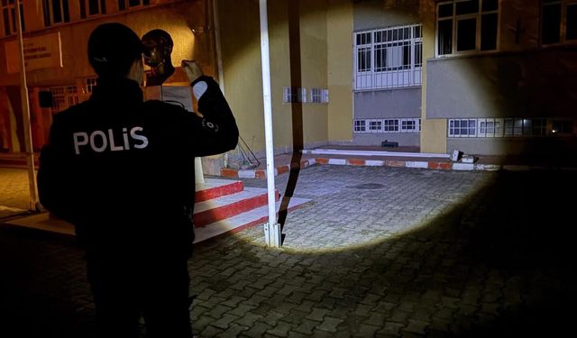 Çandır'da Okul Çevreleri ve Servis Araçları Denetlendi