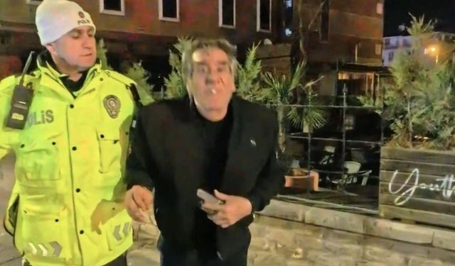 Hem Suçlu Hem Güçlü: Alkollü Sürücü Gazeteciye Tükürüp Kameraya El Salladı!