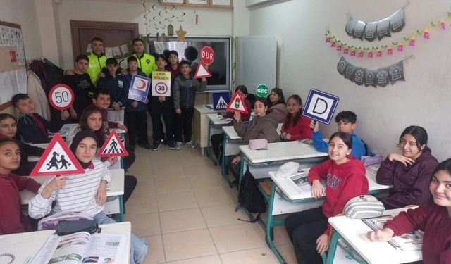 Sarıkaya’da Güvenli Gelecek İçin Polis Okullarda