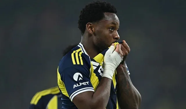 Jhon Duran kimdir, kaç yaşında ve nereli? Jhon Duran Fenerbahçe'den neden ayrıldı?