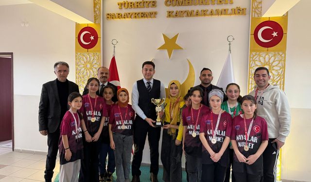 Saraykent'te Büyük Başarı: Üçüncü Kez Şampiyon Oldular