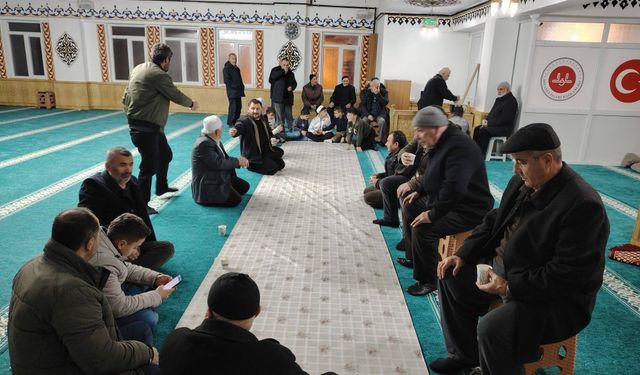 Yozgat'ta Namazdan Sonra Sıcak İkram