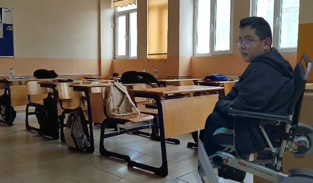 Yozgat'ta Engelli Çocuğun 2 Yıllık Asansör Çilesi: Derslere Katılamıyor!