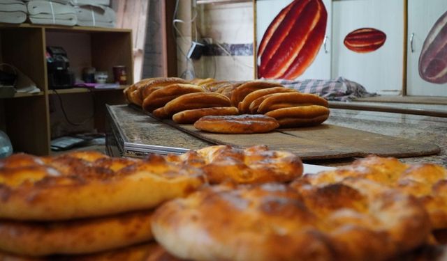 Yozgat'ta Ramazan Pideleri Satışa Sunuldu