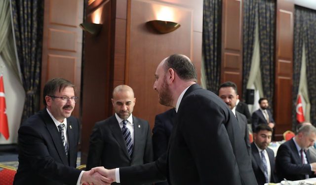 AK Parti Yozgat İl Başkanı Teşkilatı İçin Ankara'ya Gitti