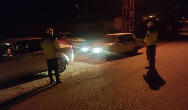 Jandarma Sahaya İndi: Yozgat’ta Sürücülere Tek Tek Hatırlatılan O Kurallar