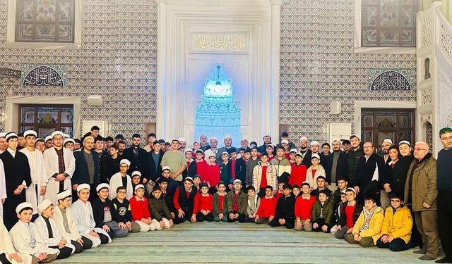 Yozgat Sorgun'da Gençlerle Teravih Buluşması