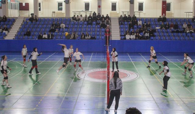 Yozgat'ta Heyecan Büyük Çekişmeyle Başladı