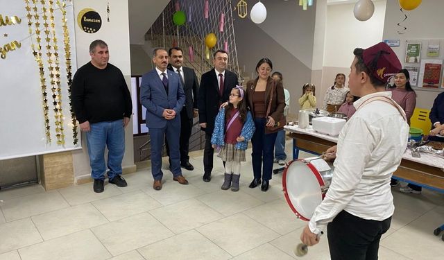 Yozgat’ta Kaymakam Öğrencilerle Aynı Sofrada Buluştu