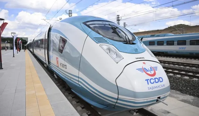 Yozgat’ta YHT Krizi! “Yer Yok” Deniyor, Aynı Trende Koltuk Boş