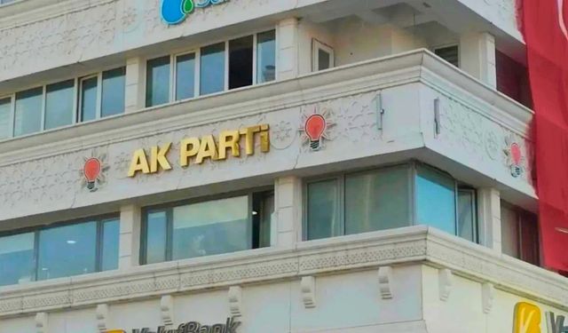 AK Parti Yozgat’tan Eğitim Camiasına Moral Ziyareti